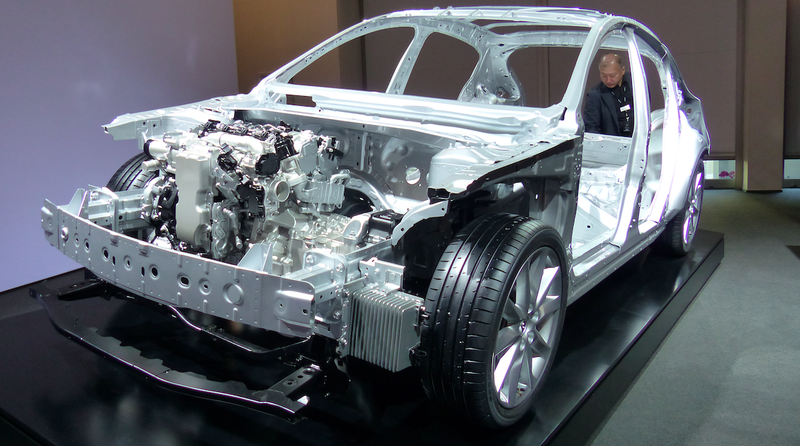 Illustration for article titled Mazda’s ‘Holy Grail’ Of Gasoline Engines Is Completely Fascinating